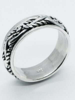 Silver Ring Band Rope Design