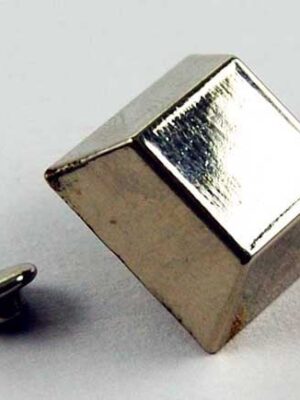 Stud Square 3D Effect 0.7cm Depth 2pcs