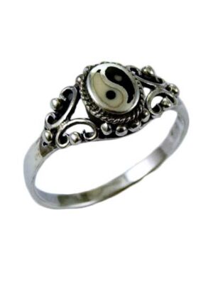 Ring Silver Oval Ying Yang