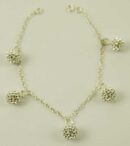 Bracelet With 5 Balls 8mm White