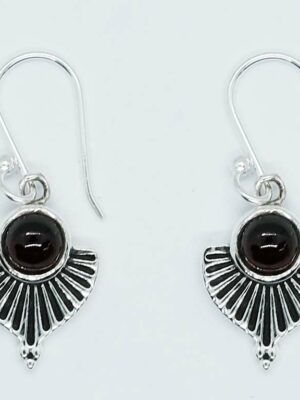 Silver Earring Pointed  Garnet