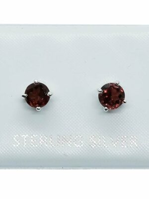 Silver Stud Round Cut Garnet