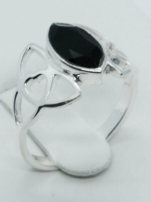 Silver Ring NRQ Cut Onyx