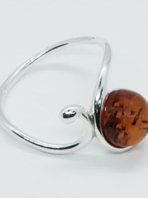 Silver Amber Ring Round 1.8g