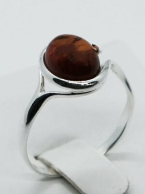 Silver Amber Ring Oval 1.8g