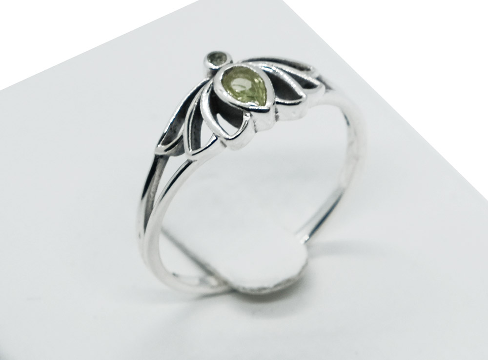 Silver Ring Lotus Cut Peridot