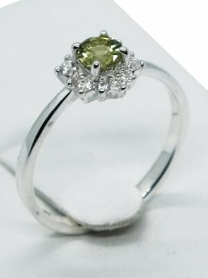 Silver Ring Peridot Flower