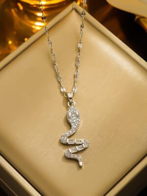 Fashion Necklace Silver Snake