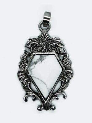 Pendant Howlite Gothic Style