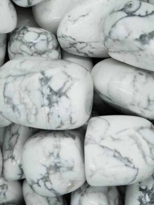 Tumblestone White Howlite 4-5cm