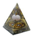 Pyramid Orgone Labradorite
