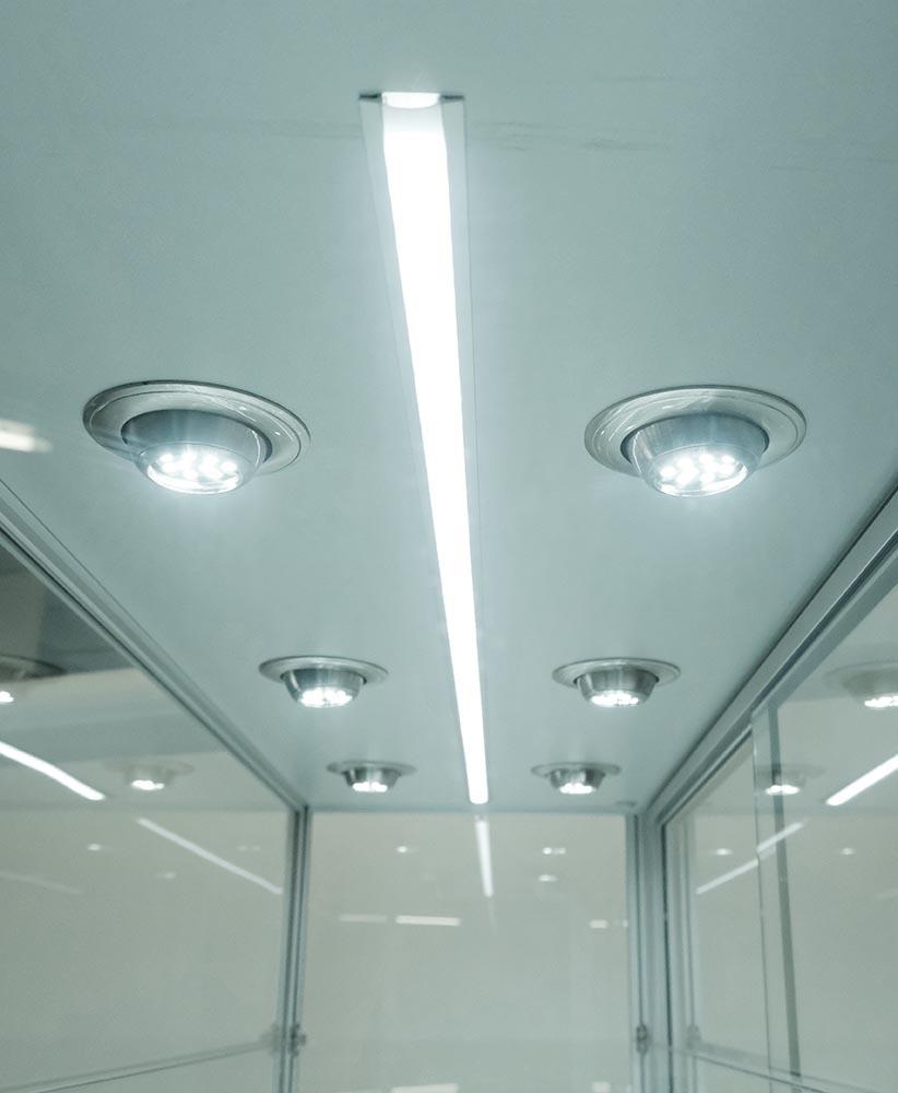 Glass Cabinet 1200X400X1980mm 6 Shelves Led Strip Lighting Code 99930 - Image 4
