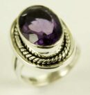 Silver Ring Amethyst Cut