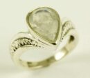 Silver Ring Moonstone Cut