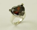 Ring Silver Heart Garnet