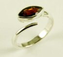 Silver Ring Garnet Cut