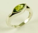 Silver Ring Peridot Cut