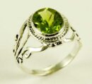 Silver Ring Peridot Cut