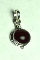 Silver Pendant Oval Garnet