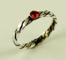 Toe Ring Silver Twist With Stone