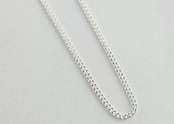 Silver Chain Curb 18 Inch