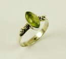 Ring Silver Raised Peridot Stone
