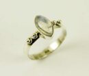 Ring Silver Raised Moonstone Stone