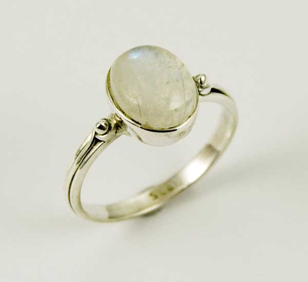 Ring Silver Moonstone Oval