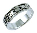 Ring Silver Band Claddagh W0.7