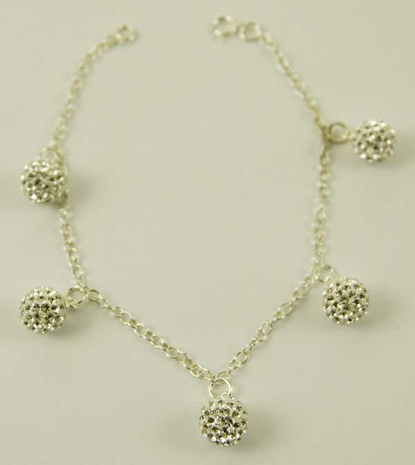 Bracelet With 5 Balls 8mm White