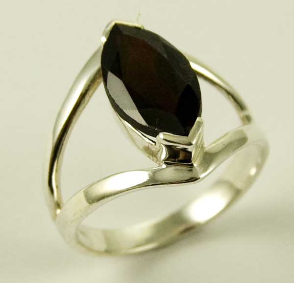 Silver Ring Garnet Tear Drop